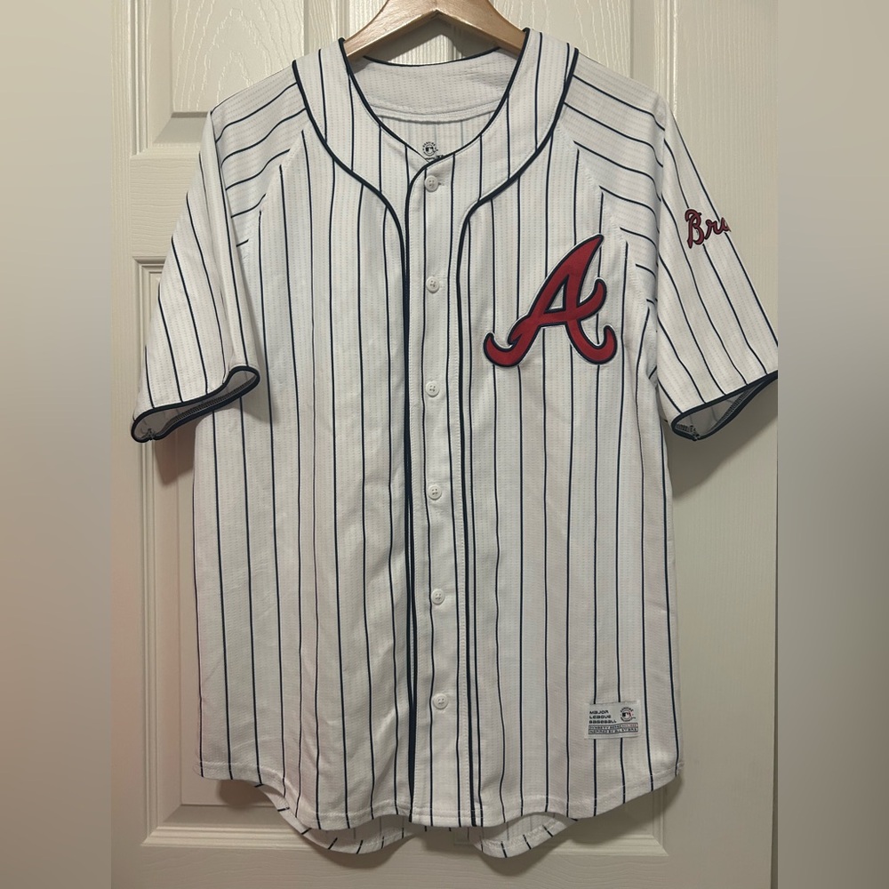 Dynasty Genuine MLB Merchandise  Unisex Size M Atlanta Braves Pinstripe Jersey